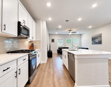 8602 Blueberry Ash Street - Photo Thumbnail 2