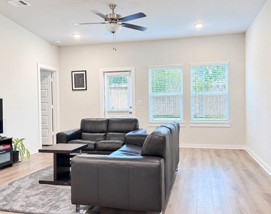 8602 Blueberry Ash Street - Photo Thumbnail 4