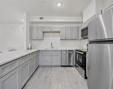 9129 Brandon Street - Photo Thumbnail 7