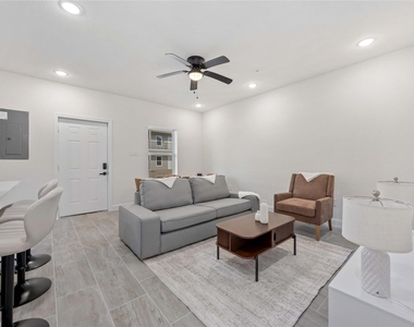 9129 Brandon Street - Photo Thumbnail 4