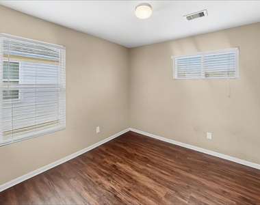 9928 Grebe Drive - Photo Thumbnail 16