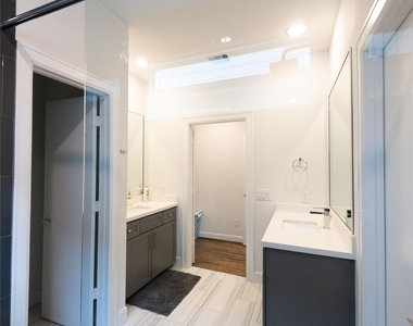 2711 Eado Grove Lane - Photo Thumbnail 16