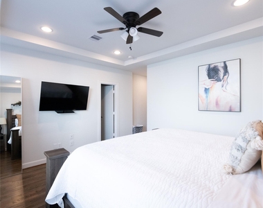 2711 Eado Grove Lane - Photo Thumbnail 14