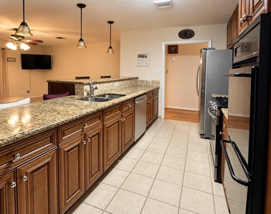 2214 Boss Street - Photo Thumbnail 7