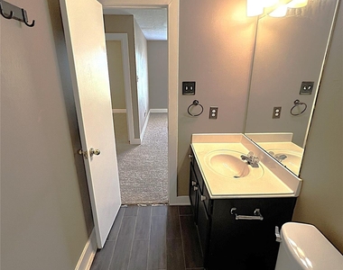 6819 Kingwood Glen Drive - Photo Thumbnail 25