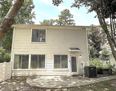 6819 Kingwood Glen Drive - Photo Thumbnail 32