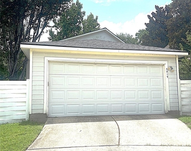 6819 Kingwood Glen Drive - Photo Thumbnail 33
