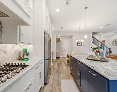 1417 Biondo Way - Photo Thumbnail 9