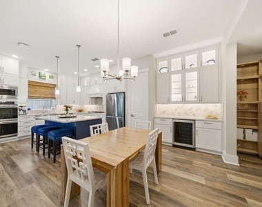 1417 Biondo Way - Photo Thumbnail 7