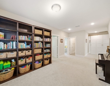 1417 Biondo Way - Photo Thumbnail 12