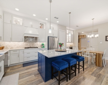 1417 Biondo Way - Photo Thumbnail 10