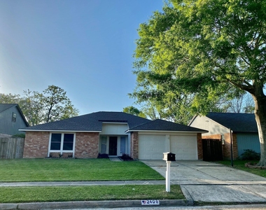 2406 Whitman Way Drive - Photo Thumbnail 20