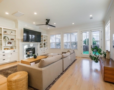508 W 26th Street - Photo Thumbnail 13