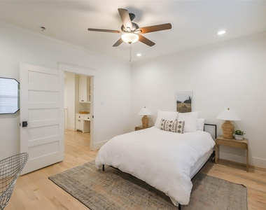 508 W 26th Street - Photo Thumbnail 32