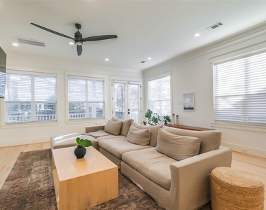 508 W 26th Street - Photo Thumbnail 11