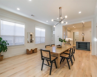 508 W 26th Street - Photo Thumbnail 14