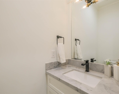 508 W 26th Street - Photo Thumbnail 39