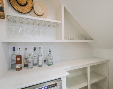 508 W 26th Street - Photo Thumbnail 17