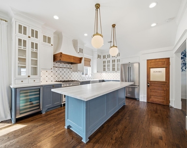 728 Bayland Avenue - Photo Thumbnail 4