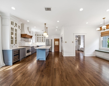728 Bayland Avenue - Photo Thumbnail 5