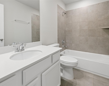 2046 West Darlington Oak Ct - Photo Thumbnail 20