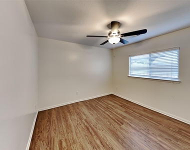 17602 Coventry Oaks Drive - Photo Thumbnail 12