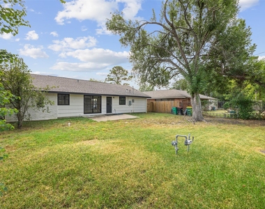 608 Lloyd Drive - Photo Thumbnail 21
