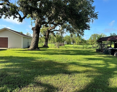 5249 County Road 353 - Photo Thumbnail 6