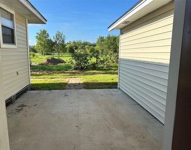 5249 County Road 353 - Photo Thumbnail 4
