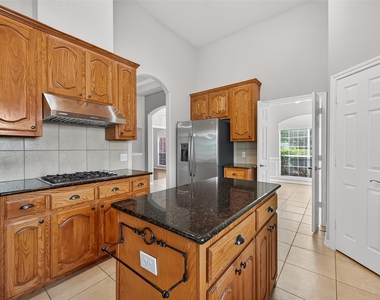 2223 Fern Mist Lane - Photo Thumbnail 19