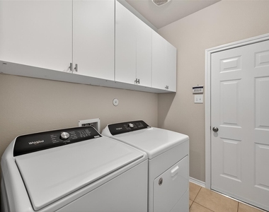 2223 Fern Mist Lane - Photo Thumbnail 39