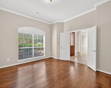 2223 Fern Mist Lane - Photo Thumbnail 10