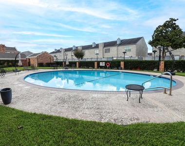 600 Wilcrest Drive - Photo Thumbnail 42
