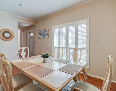 600 Wilcrest Drive - Photo Thumbnail 16