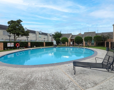 600 Wilcrest Drive - Photo Thumbnail 44