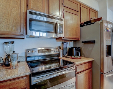 600 Wilcrest Drive - Photo Thumbnail 25