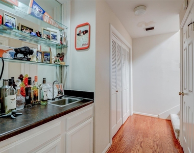 600 Wilcrest Drive - Photo Thumbnail 26