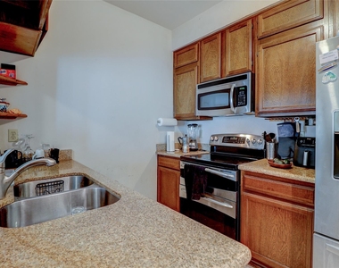 600 Wilcrest Drive - Photo Thumbnail 23