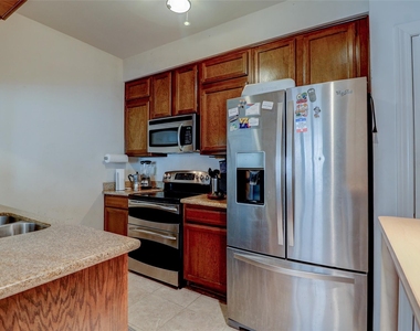 600 Wilcrest Drive - Photo Thumbnail 19