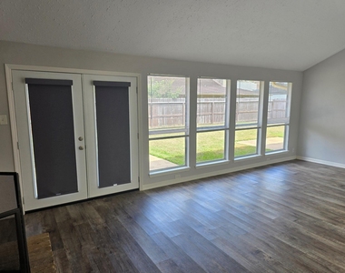 15606 Stoney Fork Drive - Photo Thumbnail 11