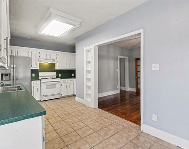 5121 Polk Street - Photo Thumbnail 9