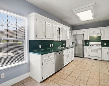 5121 Polk Street - Photo Thumbnail 7