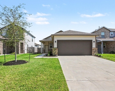 16909 Needlepoint Drive - Photo Thumbnail 2