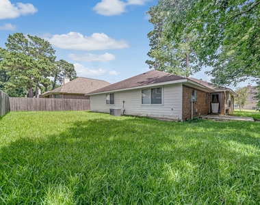 12810 Lake Shore Drive - Photo Thumbnail 25