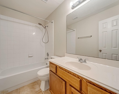 12810 Lake Shore Drive - Photo Thumbnail 21