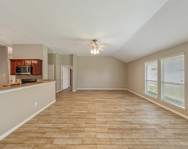 30627 N Sulphur Creek Drive - Photo Thumbnail 20