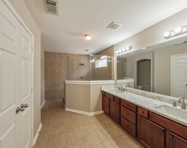 30627 N Sulphur Creek Drive - Photo Thumbnail 16