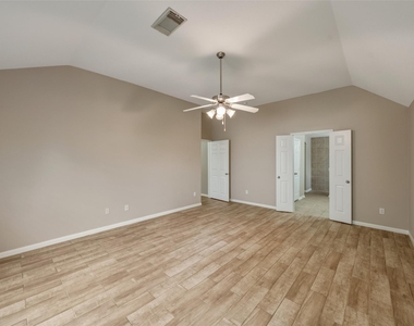 30627 N Sulphur Creek Drive - Photo Thumbnail 14