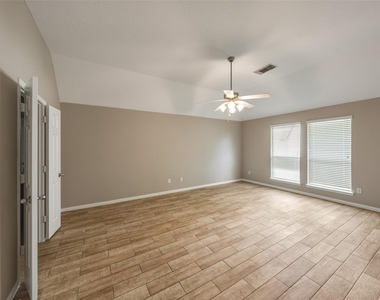 30627 N Sulphur Creek Drive - Photo Thumbnail 18