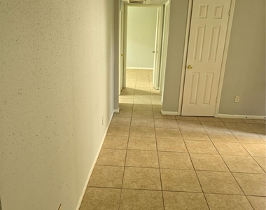 3202 Yale Street - Photo Thumbnail 10